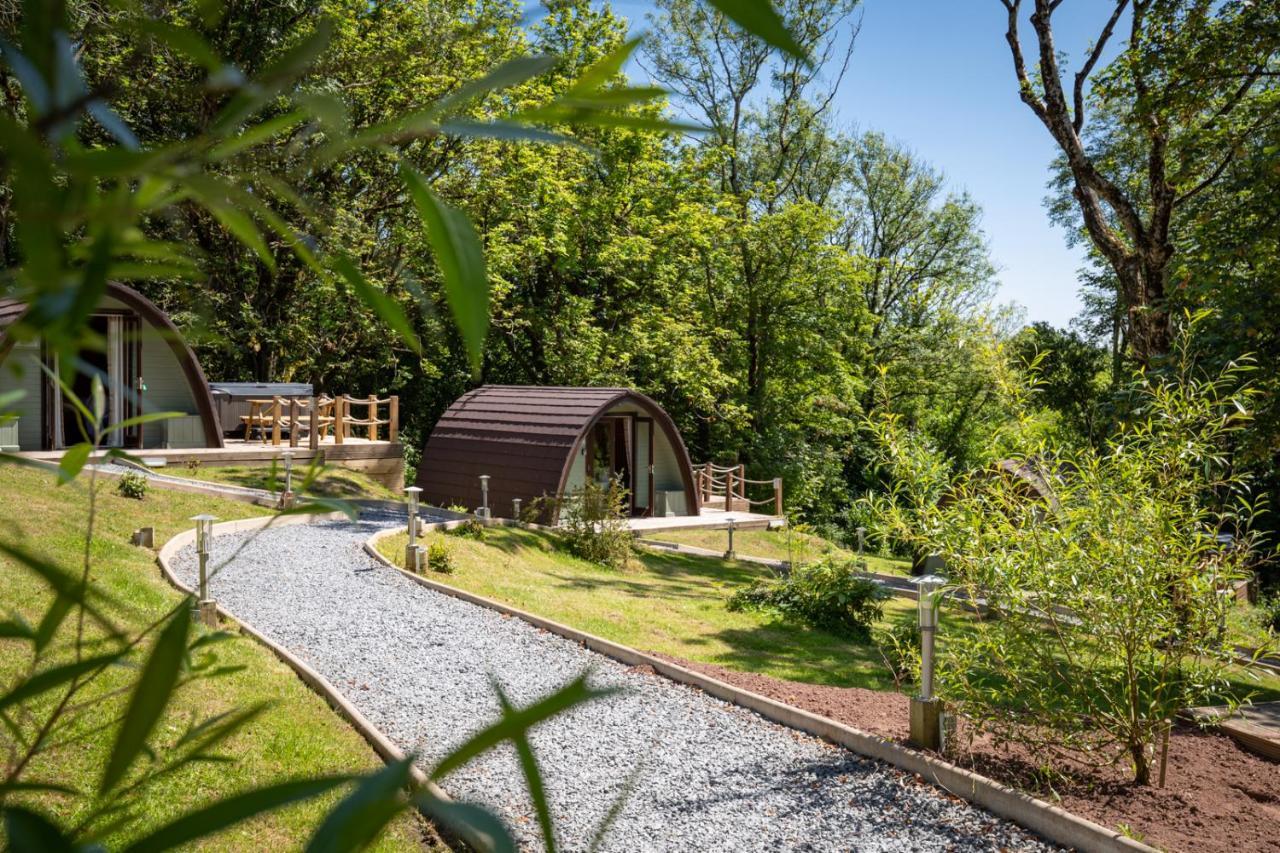 Pods At Broadway Villa Laugharne Exteriör bild